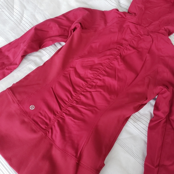 LULU 🍋Beyond the Studio Jacket - Picture 4 of 4